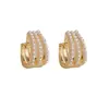Moda nicho, delicados y minimalistas, aretes de metal con perlas de tres capas para mujer, con un diseño único y elegante, versátiles y adecuados para varios atuendos, venta al por mayor