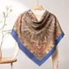 Lenço Quadrado Fino de Seda e Lã para Primavera e Verão o Ano Todo Feminino 200 Xale Étnico Lenço para Ar Condicionado Feminino Customização de Fábrica