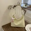 Bolsa de axila coreana de nicho transfronteiriça feminina 2026 nova tendência moderna bolsa tote de alta qualidade bolsa de ombro grande capacidade