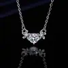 Collar de moissanita de imitación de 2 quilates para mujer, chapado en platino PT950, cadena de clavícula con colgante de ocho corazones y ocho flechas de circonita.