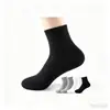 Calcetines Deportivos Casuales de Color Sólido para Otoño e Invierno, Simples y Versátiles, Calcetines de Media Pantorrilla Negros, Blancos y Grises, Anti-Olor, Absorbentes de Sudor, Transpirables para Hombre