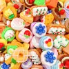 Juguete de comida en miniatura serie pastel, pasador de paisaje y escenario, accesorios hechos a mano DIY de comida, funda de teléfono de pegamento de crema al por mayor