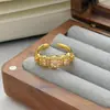 Anel Aberto Vintage com Pedra Zircônia Rosa Nicho Luxo Leve High-End Anel Empilhável Totalmente Cravejado de Diamante para Mulheres