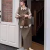 Moda Feminina Plus Size Colete de Outono Nova Saia de Cintura Alta Camisa Estilo Coreano Conjunto de Três Peças Emagrecedor Cor Café