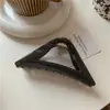 Estilo Japonés y Coreano Estilo Perezoso Clip Grande Brillante Triángulo Pinza para Agarrar el Cabello Elegante Todo Fósforo Parte Trasera de la Cabeza Pinza Tiburón Pinza para el Cabello Accesorios para el Cabello Vintage Francés