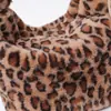 Bolso peludo de Otoño e Invierno, Bolso de mujer con estampado de leopardo retro, Bolso de hombro moderno callejero, Bolso cruzado de gran capacidad, Bolso de felpa, Versátil