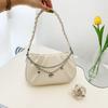 Bolso de mano para mujer 2023 diseño elegante plisado nube bolso de mujer correa de hombro tejida bolso de mano pequeño fresco cadena de amor