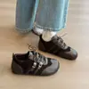 Zapatos Deportivos Casuales de Cuero Suave con Tacón Oculto Estilo Retro Mate Versátiles para Mujer Estilo Coreano con Cordones Zapatos de Tabla Zapatos de Entrenamiento Alemanes Estampado de Leopardo Moda