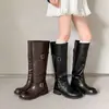 Botas de Caballero de Cuero Genuino de Cañón Grande con Hebilla Elegante Moda Retro Invierno 2026 Nuevas Punta Redonda Cómodas Botas Largas