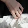 Anillo Ancho Plisado de Diseño Nicho Nuevo para Mujer, Corazón Delgado, Versátil, Clásico, Simple, a la Moda, Apertura Ajustable