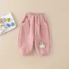 Pantalones de chándal para niña ropa de invierno 2026 nuevo estilo coreano pantalones de linterna para niños versátiles pantalones casuales para bebé otoño e invierno