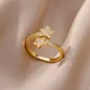 Anillo Abierto de Lujo con Diamantes Completos Chapado en Oro de 18K de Venta Caliente Transfronteriza para Mujer, Anillo de Hoja de Zirconia con un Toque de Alta Gama