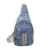 Bolso de Pecho de Mezclilla para Mujer 2025 Nuevo de Alta Gama Moda Urbana Deportiva Bolso de Pecho Bolso Cruzado Bolso de Hombro Super Popular