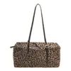 Bolso Boston Retro Nuevo de Ante Otoño/Invierno 2026, Bolso de Hombro/Debajo del Brazo, Tote Grande de Capacidad para Viajes Diarios para Mujer
