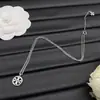 Collar Brillante 2024Tb para Mujer, Diseño de Nicho, Collar de Lujo de Gama Alta, Cadena para Clavícula de Comercio Electrónico Transfronterizo Europeo y Americano