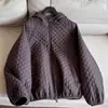 2026 Chaqueta de Algodón Cálida Acolchada Acolchada con Capucha Suelta Cintura Ajustable Estilo Chaqueta Abrigo Chaqueta de Algodón al por Mayor N6GW3926