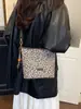 Bolso pequeño casual retro simple muy elegante para mujer, nuevo bolso cruzado otoño 2026, bolso de hombro y axila de moda para mujer