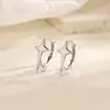 Aretes de Estrella de Circonita Cruzada, Aretes Pequeños Normcore, Diseño Personalizado, Aretes de Estrella de Cuatro Puntas Estilo Frío de Otoño e Invierno
