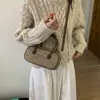 Bolso Mate Retro 2025 Nuevo Principios de Otoño Versátil Cruzado Moda Bolso de Mano Simple para Mujer Bolso Bowling