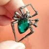Nuevo Conjunto de Tres Piezas de Halloween Europeo y Americano: Collar, Pendientes y Anillo de Araña, Set Retro de Esmeralda, Accesorios