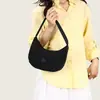 Bolsa Leve para Dumpling Macaron 2026 Nova Bolsa Transversal Casual de Nylon para Mulheres Versátil Pequena Bolsa de Ombro Crescente
