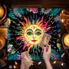 Mantel de Mesa con Cartas del Tarot, Mantel Decorativo en Tonos Oscuros, Resistente a Manchas, Mantel Antideslizante, Árbol Grande, Sol, Patrón Geométrico, Tela con Patrón Cuadrado