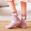 Calcetines de terciopelo coral para mujer, otoño e invierno, con forro polar, gruesos, cálidos, bonitos, de felpa, hasta media pantorrilla, para dormir en el suelo y en casa.