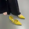 Zapatos de Mujer Modelo Nuevo 2026 Puntiagudos con Corte Lateral Bajos de Tacón Fino con Correa de Hebilla, Elegantes para el Trabajo, Adelgazantes, Modernos para Mujer
