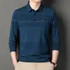 Camiseta Masculina de Manga Longa para Primavera e Outono com Gola de Lapela, Polo Listrada Casual, Estilo Pai com Bolsos Reais