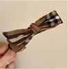 Grampo Banana de Camurça Multicamadas Estilo Coreano Outono Inverno de Alta Qualidade para Cabelo Feminino Clip para Parte Traseira do Cabelo Clip para Rabo de Cavalo Acessórios de Cabelo
