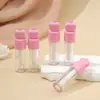Novo tubo de gloss com tubo longo redondo em formato de coração e fivela para pendurar, ferramenta dispensadora de tubo de lip glaze, material de embalagem cosmética, tubo de gloss vazio