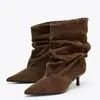 Botas Femininas de Salto Alto Meia-Canela Apontadas de Veludo Salto Bloco Plissadas Estilo Western Chegada Nova Outono/Inverno 2026 Tamanho Plus Transfronteiriço