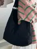 2025 Nuevo Bolso Casual Simple de Gran Capacidad Moderno Bolso Tote de Viaje para Estudiante Bolso de Hombro Ligero Acolchado