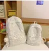 Mochilas Escolares para Estudantes, Mochilas de Passeio de Primavera para Meninas do Ensino Fundamental por Série, Mochilas de Listras de Pelúcia Transfronteiriças para Alunos do Ensino Médio