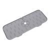 Alfombrilla de drenaje de silicona de grado alimenticio para grifo de cocina y baño, a prueba de salpicaduras, disponible en Amazon.