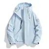 Jaqueta outdoor três em um estilo Luotuo para mulheres conjunto de duas peças super bonito para homens vestuário à prova de vento e chuva para viagens caminhadas montanhismo