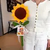 Ganando el Primer Premio de un Solo Golpe, el Ramo de Girasoles Supergrande es un Regalo Inspirador para Quienes Aprobaron el Examen de Admisión a la Universidad y Están a Punto de Graduarse