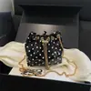 Mini Bolso Cubo Brillante de Lunares para Mujer con Colgante de Perla y Cadena Metálica, Bolso Pequeño Cruzado para Atuendos de Año Nuevo
