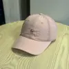 2026 Gorra de Béisbol Ligera de Secado Rápido con Bordado de Letra Pequeña Simple para Protección Solar de Verano para Viajes al Aire Libre para Hombres y Mujeres