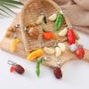 Colgante Llavero de Maíz de Ajo Simulado Pimienta Edamame Nuez Dátil Rojo Semilla de Loto Camarón Naranja Colgante de Bolsa