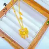 Popular en Tiktok Oro Arena Giratorio Auspicioso Ruyi Candado de Bendición Collar para Mujeres Campana de Filigrana Hueca Cadena para Clavícula Venta al por Mayor