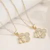 Collar Colgante Geométrico de Cobre Chapado en Oro de 18K Zirconia María Aogu Venta Cruzada Caliente Cadena de Clavícula Elegante de Nicho para Mujer
