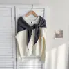Chapéu de Tricô Liso Mais Vendido para Outono e Inverno para Mulheres, Dupla Utilização como Cachecol, Espessado para Aquecimento, Chapéu Cachecol Protetor de Pescoço, Atacado