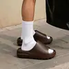 Nuevas pantuflas de coco para hombre, pantuflas de exterior de alta calidad de 4 cm con una sensación cómoda, pantuflas de EVA de suela gruesa para mujer para uso en casa