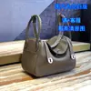 Bolso Lindi original importado de cuero Togo, hecho a mano con hilo de cera, 19/26 mini, tipo almohada, maletín de doctor, para mujer, azul vegetal