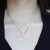 Collar de Trébol de Cuatro Hojas Rosa Flor de Cerezo Dulce para Mujer 2025 Nuevo Lujo Accesible Cadena para Clavícula Nicho Elegante Verano