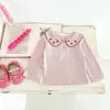 Camiseta de Manga Larga con Bordado de Fresa y Cuello de Muñeca, Nueva Colección Otoño 2026, para Bebés y Niños Pequeños, Top Elegante para Bebé