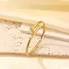 Pulsera de Acero de Titanio con Incrustaciones de Diamantes y Gypsophila, Resistente al Agua y que No se Desvanece, Chapada en Oro de 18 Quilates, Estilo Ins Versátil, Joyería para Pulsera, Europea y Americana Transfronteriza