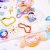 Q Xiaoqi En Stock Papelería Linda para Estudiantes Dibujo Animado Hecho a Mano Pegatinas Guka Cadena Pinzas Set de Pegatinas Artículos de Decoración