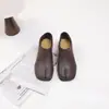 Zapatos de Cuero para Mujer Planos, Estilo de Nicho, Moda, Corte Profundo, Punta Dividida, Tejidos a Mano de Cuero Genuino, Otoño
